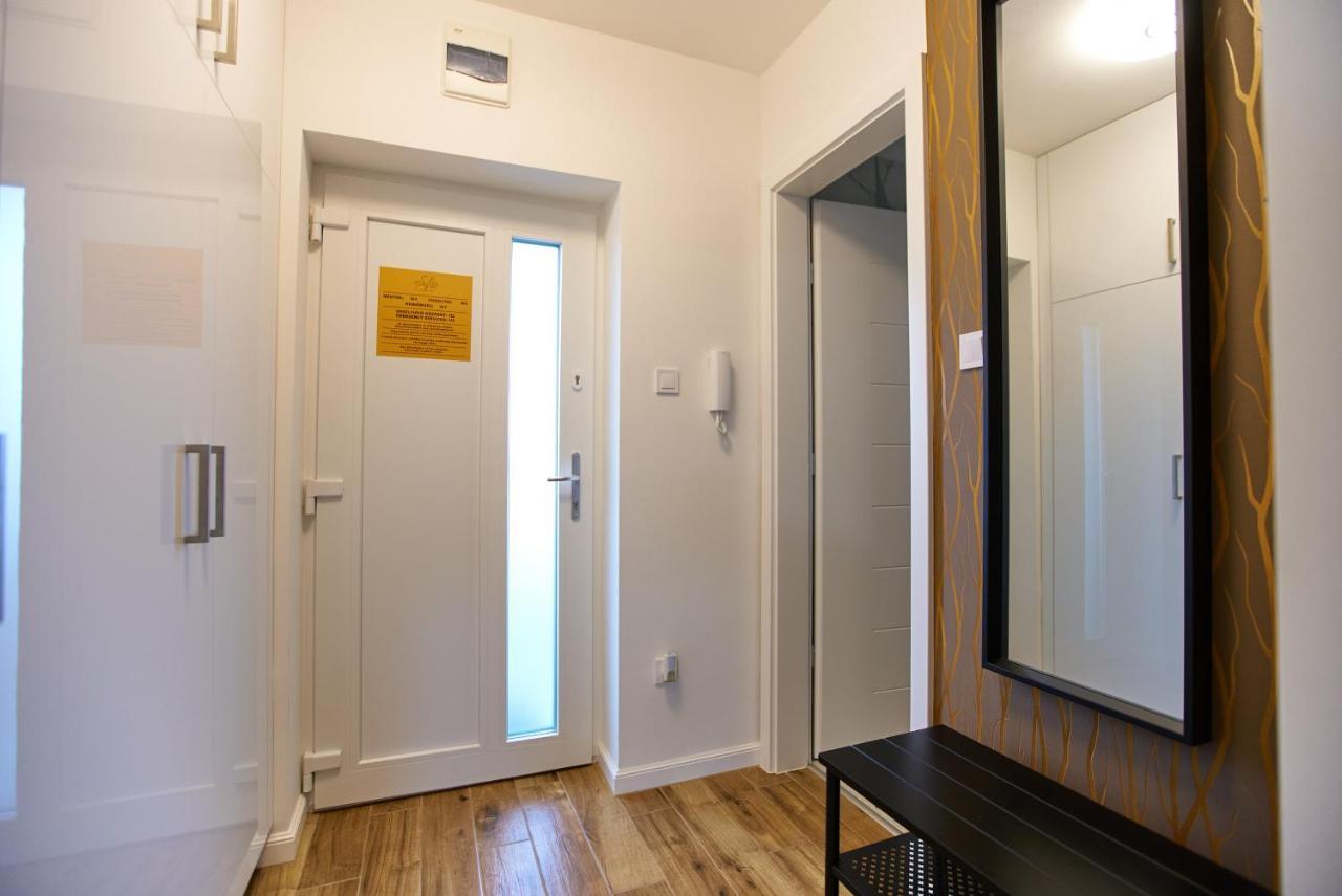 Starlight Bronze Szeged- Exclusive Apartment Ngoại thất bức ảnh