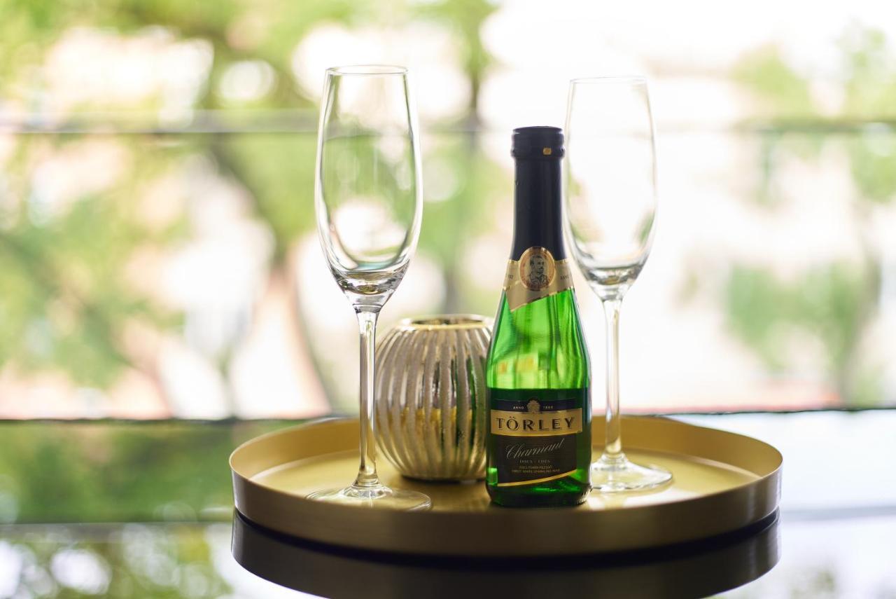 Starlight Bronze Szeged- Exclusive Apartment Ngoại thất bức ảnh